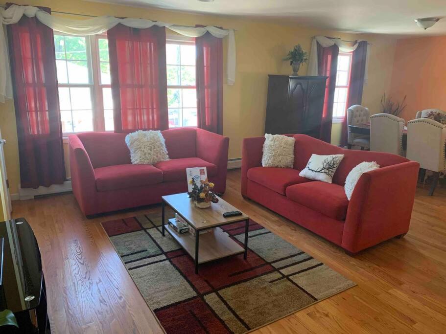 Family 3-Bedroom Home Elizabeth Extérieur photo